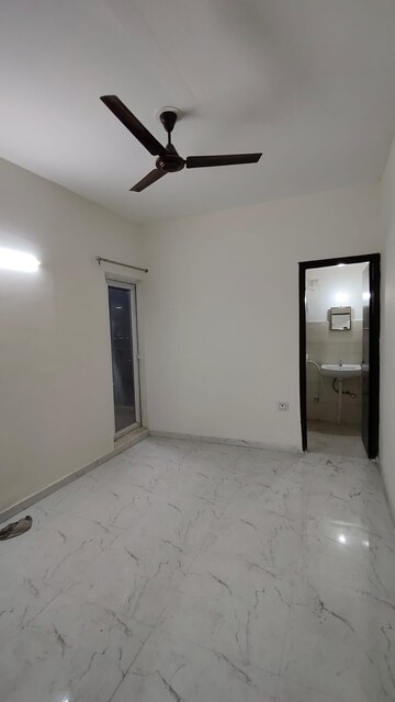 Room in 2 BHK Apartment at Pivotal Paradise, Sector 62 – for Rent