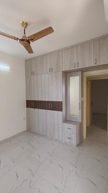 Room in 3 BHK Apartment at Pivotal Paradise, Sector 62 – for Rent
