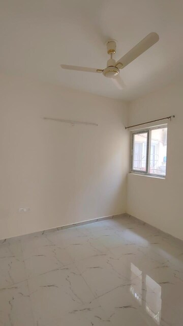 Room in 3 BHK Apartment at Pivotal Paradise, Sector 62 – for Rent