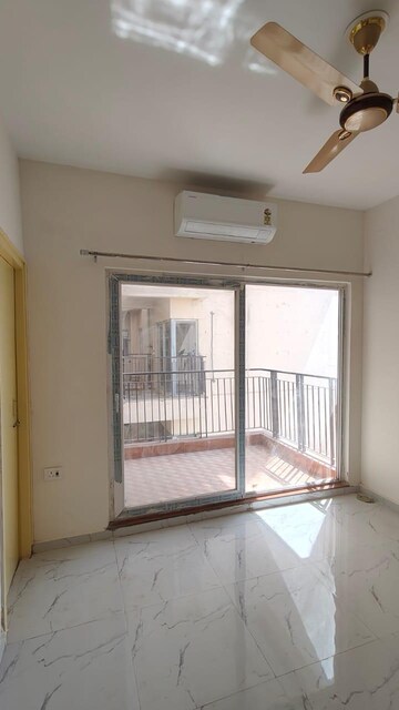 Room in 3 BHK Apartment at Pivotal Paradise, Sector 62 – for Rent