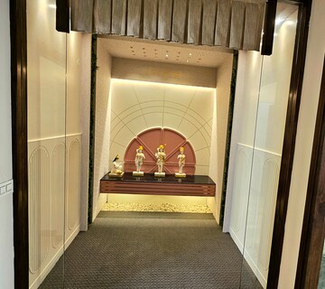 3.5 BHK Villa For Sale in High Ground