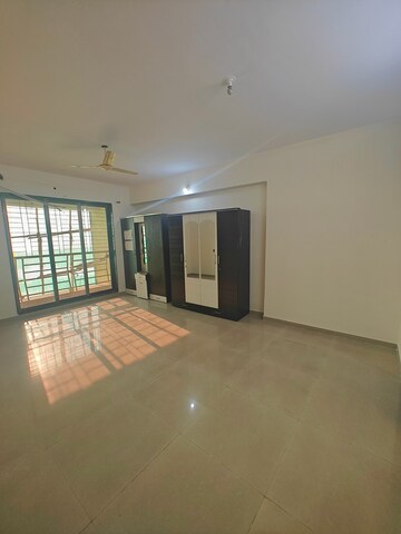 Room in 4 BHK Apartment at Tulsi Sagar, Nerul – for Rent