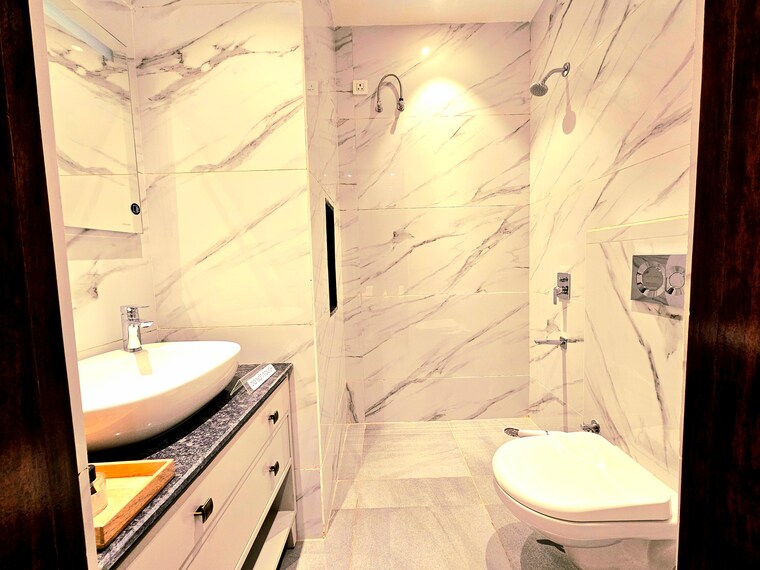 Bathroom, ramgarh bhudda 3 Bedroom 1675 Sq.Ft. Builder Floor In Ramgarh Bhudda Zirakpur 8489313