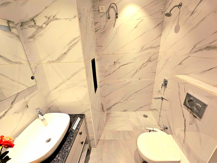 Attached Bathroom, ramgarh bhudda 3 Bedroom 1675 Sq.Ft. Builder Floor In Ramgarh Bhudda Zirakpur 8489313