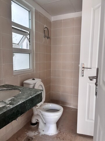 Bathroom in 3 BHK Builder Floor at BPTP Parkland Pride, Sector 77 – for Sale