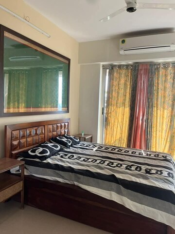 Bedroom in 4 BHK Apartment at Raj Grandeur, Powai – for Rent