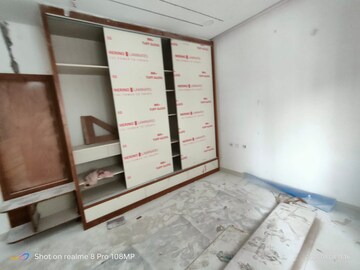 Room in 3 BHK Apartment at Rajapushpa Provincia, Narsingi – for Rent