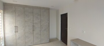 Room in 3 BHK Apartment at Rajapushpa Provincia, Narsingi – for Rent