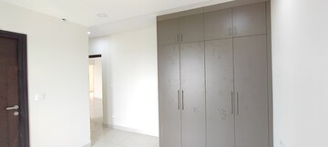 Room in 3 BHK Apartment at Rajapushpa Provincia, Narsingi – for Rent