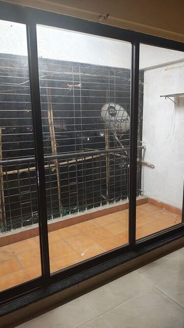 Furnished Amenities in 1 BHK Apartment at Ulhasnagar – for Rent
