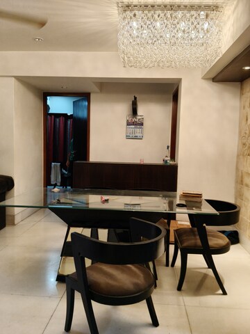 Furnished Amenities in 2 BHK Apartment at Golden Square, Santacruz East – for Rent