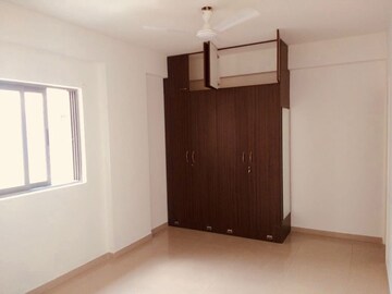 Room in 3 BHK Apartment at Goyal And Co Orchid Woods, Hennur – for Rent