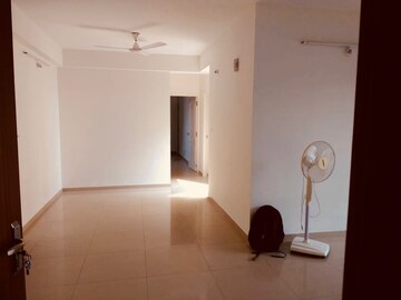 Room in 3 BHK Apartment at Goyal And Co Orchid Woods, Hennur – for Rent