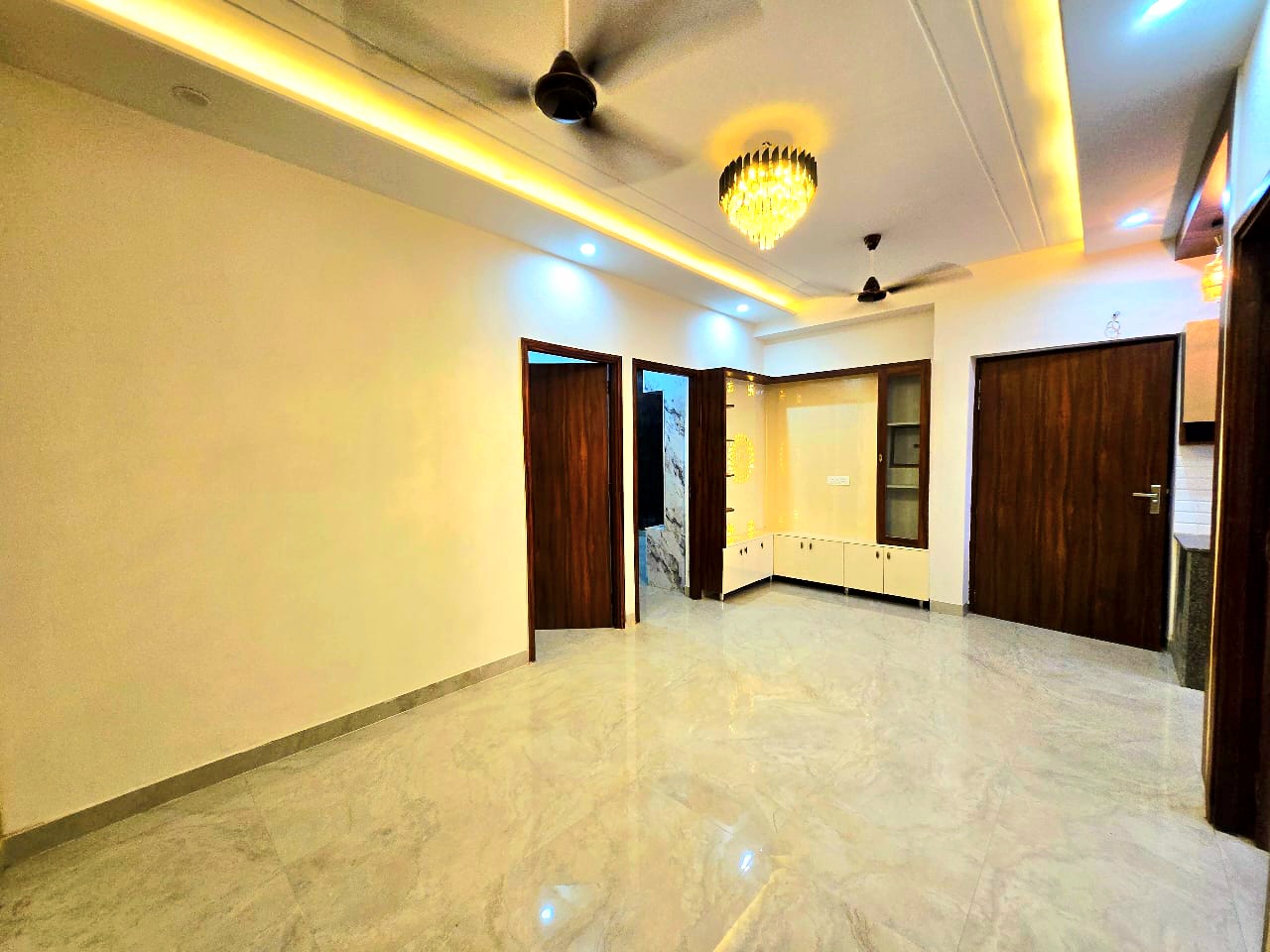 3 BHK Builder Floor For Sale in Sr Estate 