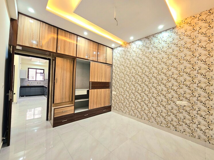Bedroom, peer mucchalla 3 Bedroom 1211 Sq.Ft. Builder Floor In Peer Mucchalla Zirakpur 8489592