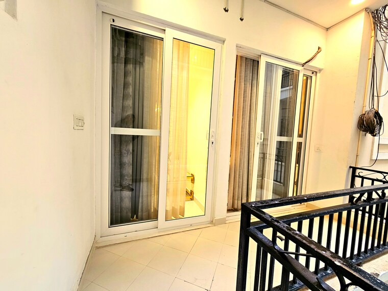 Balcony, peer mucchalla 3 Bedroom 1345 Sq.Ft. Apartment In Peer Mucchalla Zirakpur 8489603