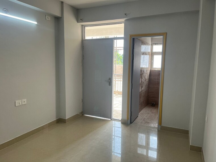Room, new-friends-colony 5 Bedroom 105 Sq.Yd. Independent House In Sanjay Nagar Ghaziabad 8489605