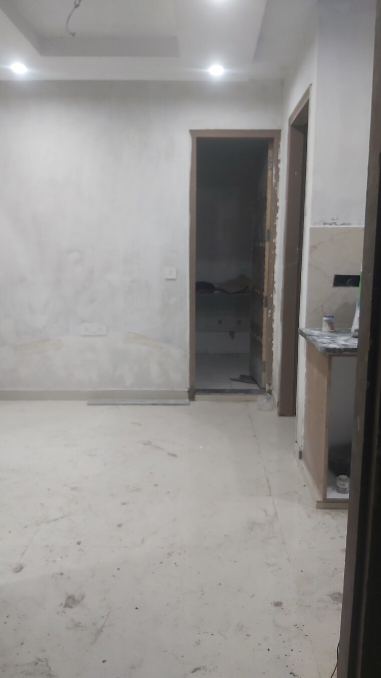 Kitchen, acharya niketan 3.5 Bedroom 850 Sq.Ft. Builder Floor In Acharya Niketan Delhi 8489615