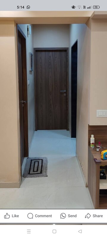 Room in 1 BHK Apartment at Goregaon West View CHS, Goregaon West – for Rent