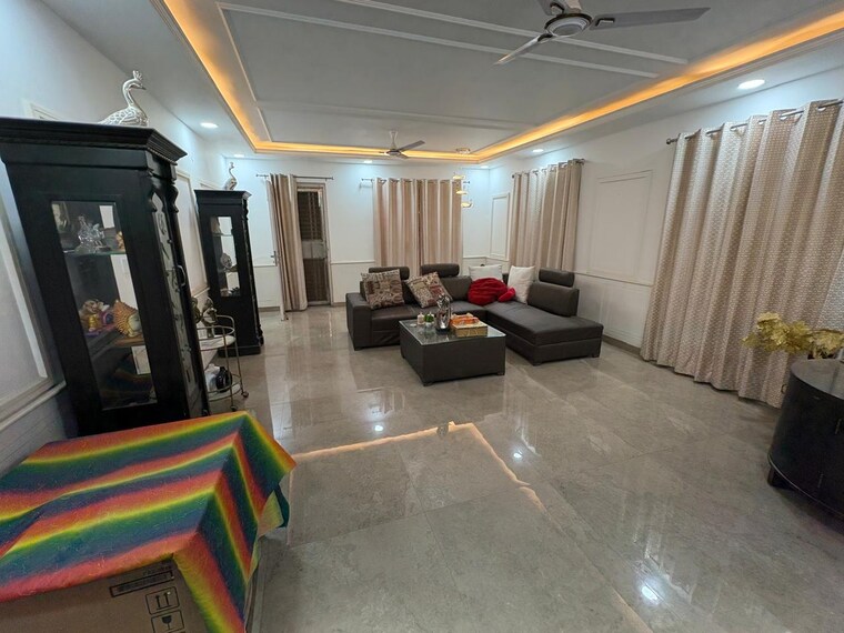  Parking, sector 43 3 Bedroom 1400 Sq.Ft. Builder Floor In Sector 43 Faridabad 8489665