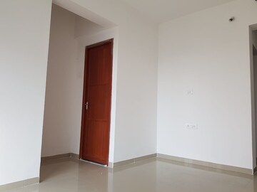 Bedroom in 2 BHK Apartment at Tanvi Eminence Phase II, Mira Road – for Rent