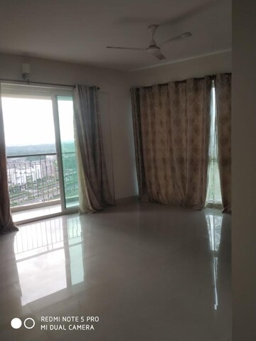 Room in 4 BHK Apartment at Tata Avenida, New Town – for Sale
