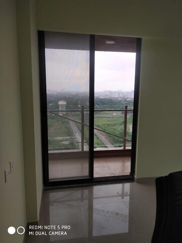 Room in 4 BHK Apartment at Tata Avenida, New Town – for Sale
