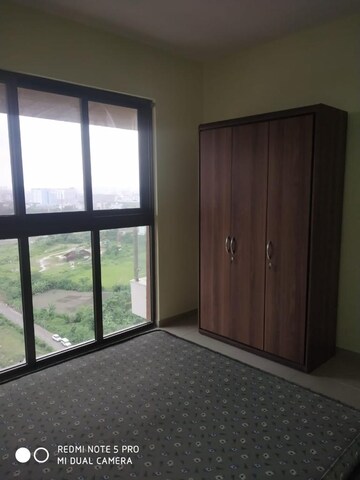 Room in 4 BHK Apartment at Tata Avenida, New Town – for Sale