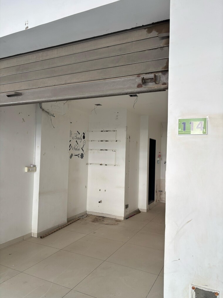 Exterior View, kudasan Commercial Shop 1300 Sq.Ft. In Kudasan Gandhinagar 8489706