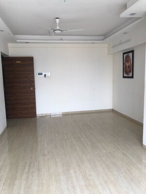 Room in 3 BHK Apartment at Vasant Valley Ivy Tower, Malad East – for Sale