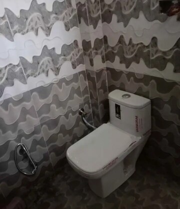 Bathroom in 2 BHK Villa at Jankipuram – for Rent