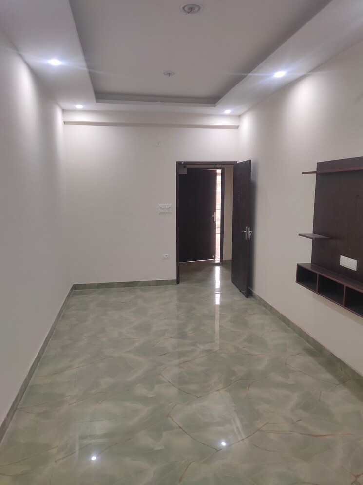 Room, sahastradhara road 1 Bedroom 600 Sq.Ft. Builder Floor In Sahastradhara Road Dehradun 8489848