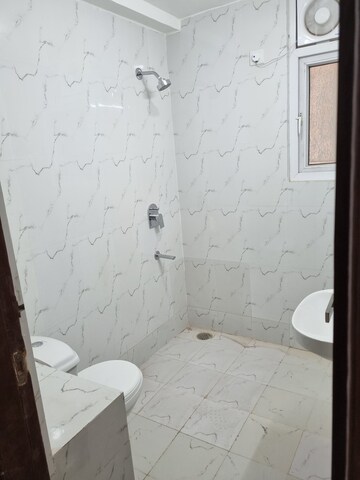 Bathroom in 3 BHK Apartment at Ramprastha City The Edge Towers, Sector 37d – for Rent