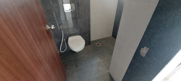 Bathroom, shapoorji-pallonji-joyville-hadapsar-annexe 3 Bedroom 894 Sq.Ft. Apartment In Hadapsar Pune 8489903