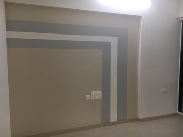 Room in 2 BHK Apartment at Divine Aspen Garden, Goregaon East – for Rent