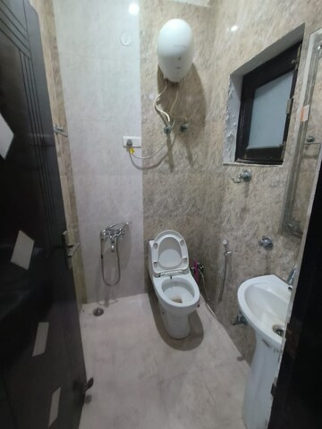 Bathroom in 2 BHK Builder Floor at Sector 47 – for Rent