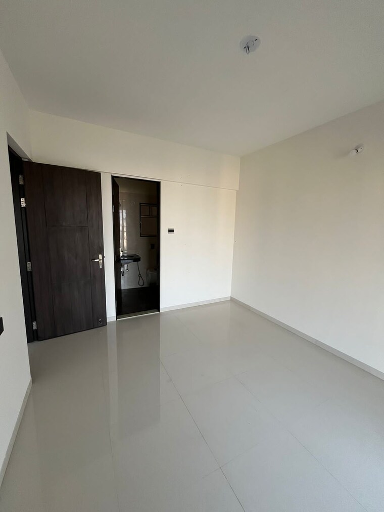 Room, nyati-group-evolve-2 2 Bedroom 1050 Sq.Ft. Apartment In Magarpatta City Pune 8490001