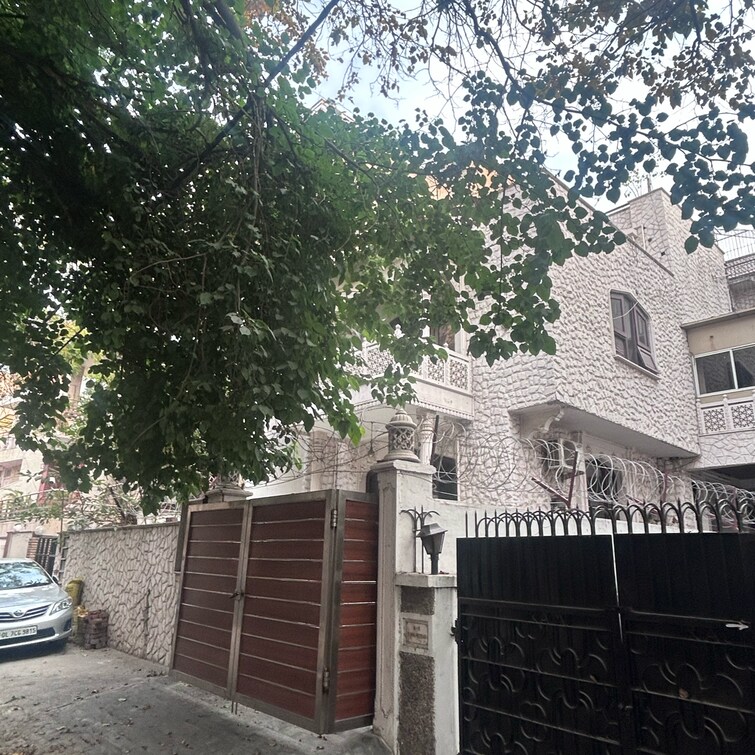 Cover Image, kailash colony 3 Bedroom 2250 Sq.Ft. Builder Floor In Kailash Colony Delhi 8490057