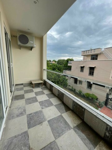 Balcony in 1 BHK Builder Floor at Sector 46 – for Rent