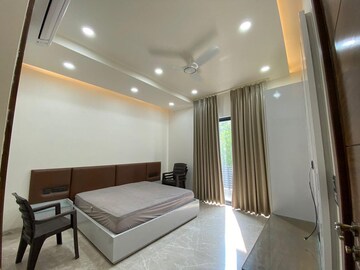 Bedroom in 3 BHK Independent House at Sector 40 – for Rent