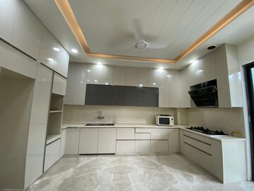 Kitchen in 3 BHK Independent House at Sector 40 – for Rent