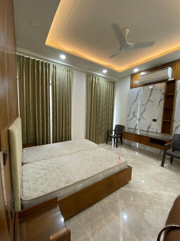 Bedroom in 3 BHK Independent House at Sector 40 – for Rent