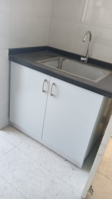 2 BHK Apartment For Rent in Emaar The Palm Drive-Palm Studios, Sector 66