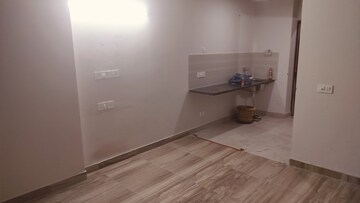1 BHK Apartment For Rent in Paramount Golfforeste, Zeta I Greater Noida
