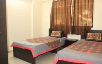 Pg For Rent in Malad West