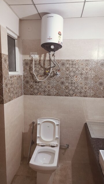Bathroom in 1 BHK Apartment at Paramount Golfforeste, Zeta I Greater Noida – for Rent