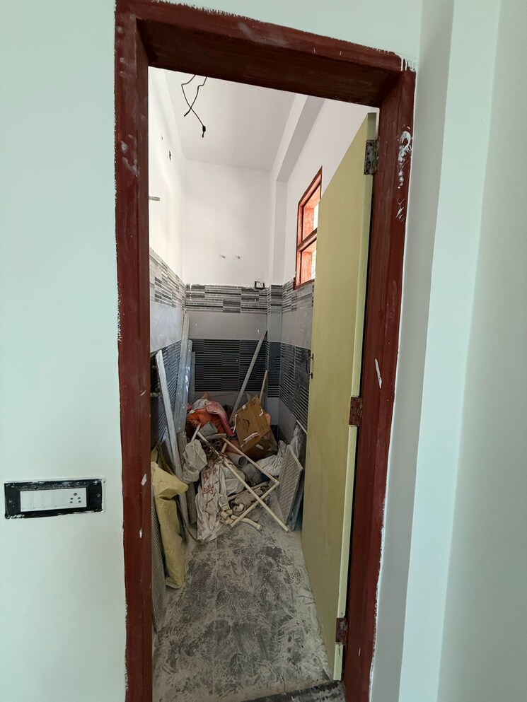 Bathroom, sector 11 3 Bedroom 450 Sq.Ft. Independent House In Sector 11 Gurgaon 8490165