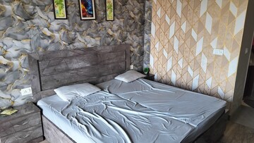 Bedroom in 1 BHK Apartment at Paramount Golfforeste, Zeta I Greater Noida – for Rent