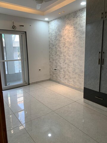 Bathroom in 4 BHK Builder Floor at Sector 37 – for Sale