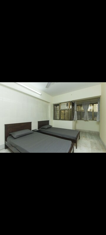  Pg For Rent in Malad West